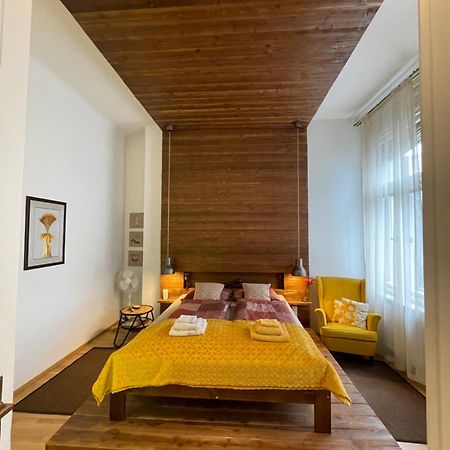 Amber Pearl Apartment 2 Rooms And 2 Bathrooms At Kalvin Square บูดาเปสต์ ภายนอก รูปภาพ