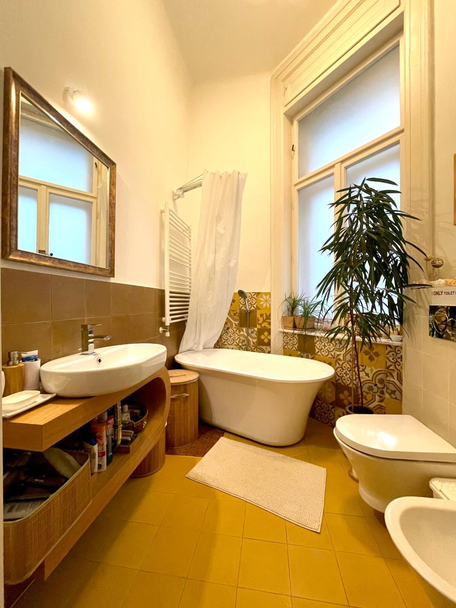 Amber Pearl Apartment 2 Rooms And 2 Bathrooms At Kalvin Square บูดาเปสต์ ภายนอก รูปภาพ