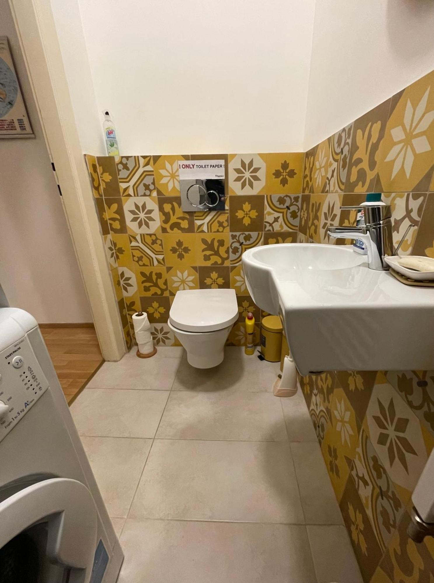 Amber Pearl Apartment 2 Rooms And 2 Bathrooms At Kalvin Square บูดาเปสต์ ภายนอก รูปภาพ
