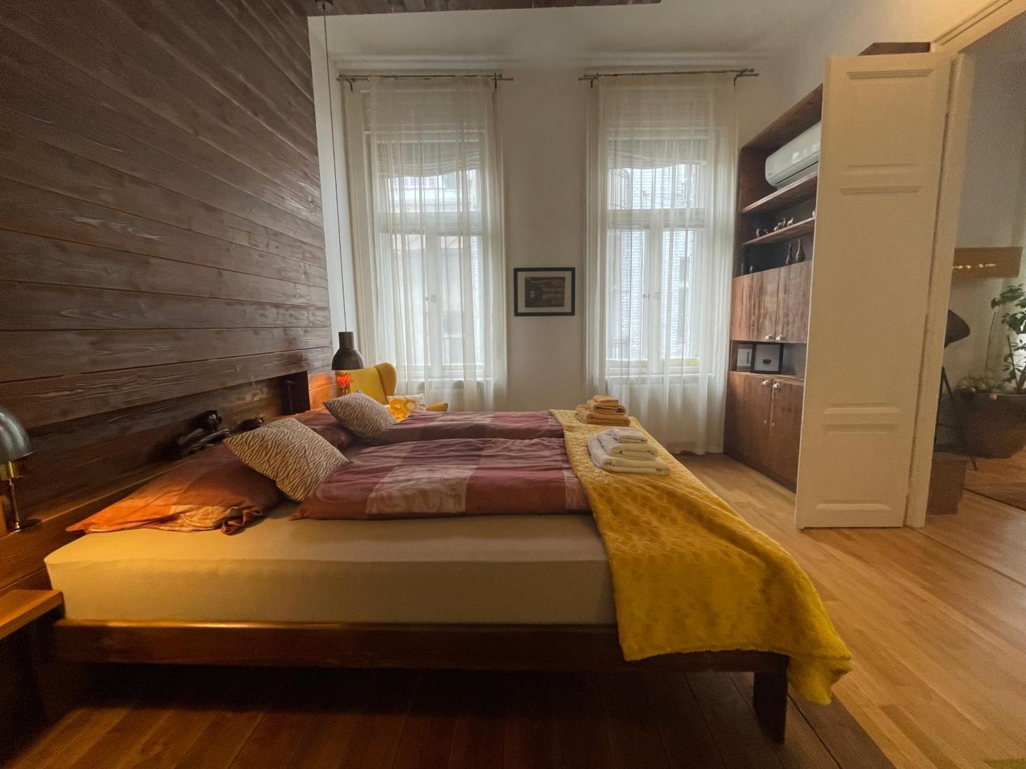 Amber Pearl Apartment 2 Rooms And 2 Bathrooms At Kalvin Square บูดาเปสต์ ภายนอก รูปภาพ