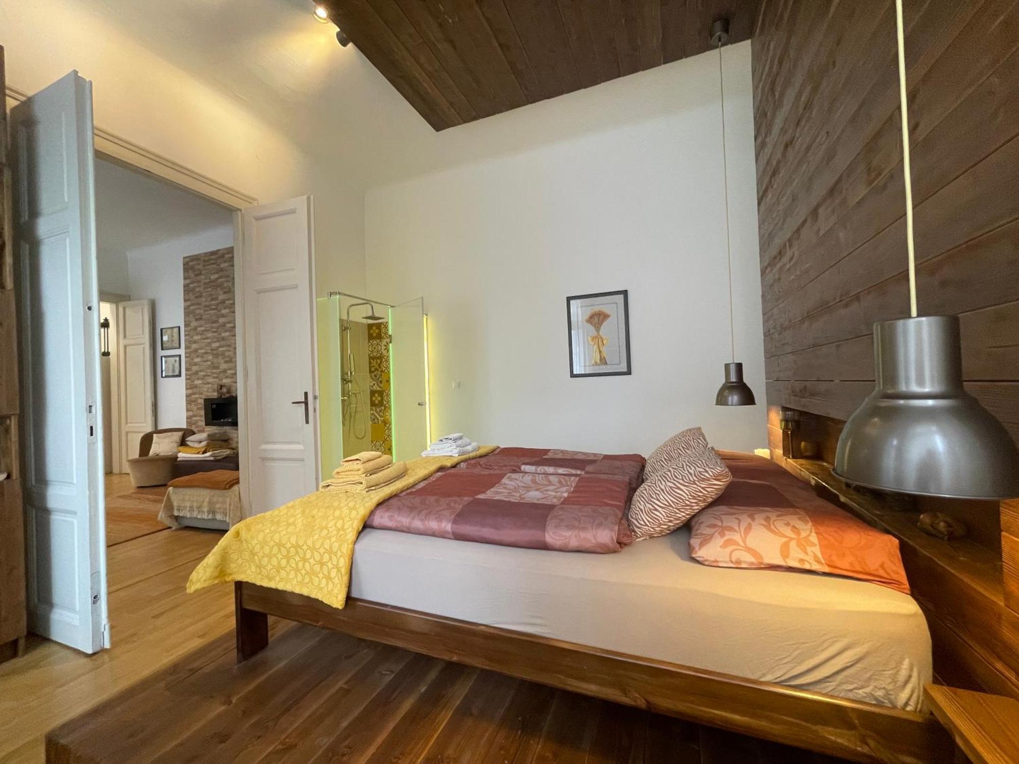 Amber Pearl Apartment 2 Rooms And 2 Bathrooms At Kalvin Square บูดาเปสต์ ภายนอก รูปภาพ